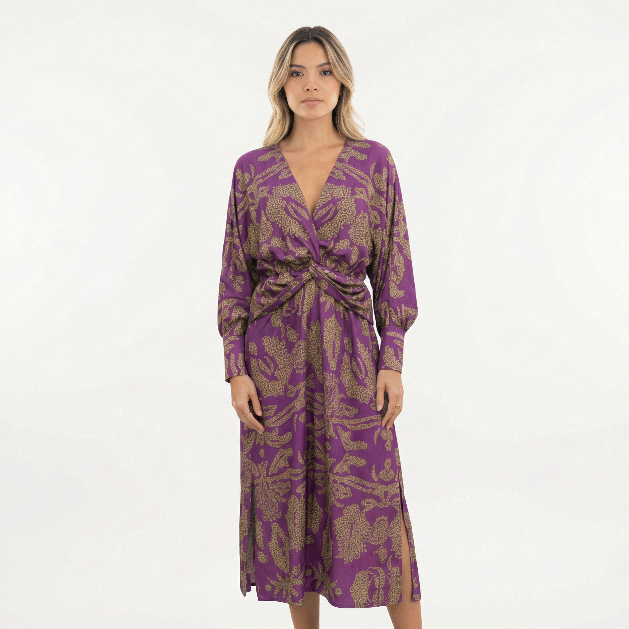 Elegantne Klassikalise Lõikega Kleid